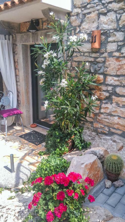 Apartment Li Tar-Vabriga Exterior photo