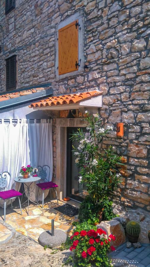 Apartment Li Tar-Vabriga Exterior photo